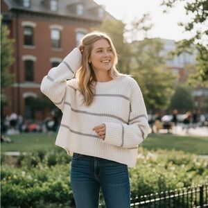 Moon & Madison Cream Knit Sweater – Size Small